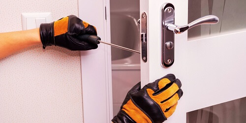 Local locksmith in Tulsa offering quick and efficient services