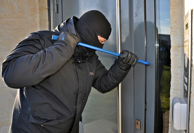 Tips of What to Do When an Intruder breaks into Your House